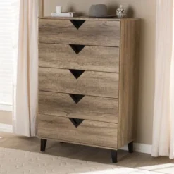 Carson Carrington Dragor Contemporary 5-drawer Chest -Bed Frame Shop 099621c1 2bf3 46d7 8d7e 8e99e530d521